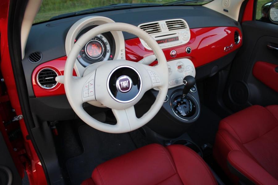  Fiat 500C 2012 года  (фото 74 из 98)